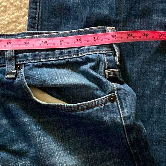 Calvin Klein Relaxed Straight Jeans Men’s sz 36 (36x32) Dark Wash Distressed - Picture 4 of 6